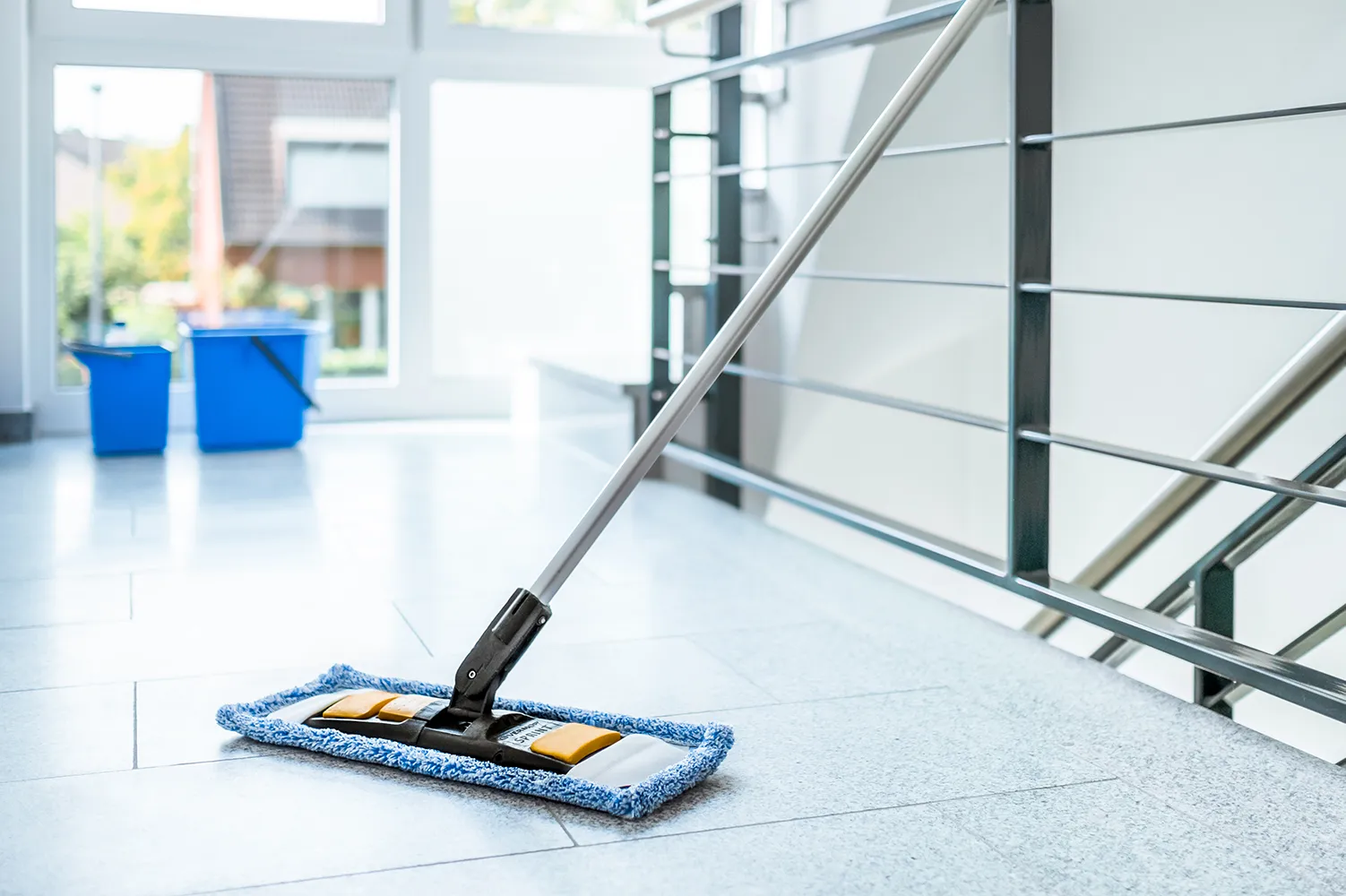Top Clean Crew - Treppenreinigung 